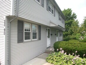 88 North St, Unit 1 in Medford, MA - Foto de edificio - Building Photo