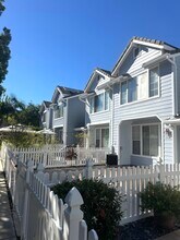 1331 Statice Ct in Carlsbad, CA - Building Photo - Building Photo