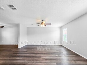 5324 New Castleton Ln in Fort Worth, TX - Building Photo - Building Photo