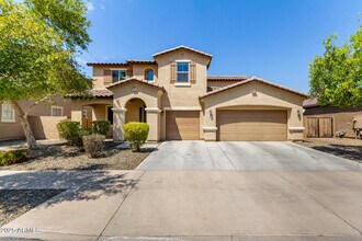8810 S 55th Ln in Phoenix, AZ - Building Photo - Building Photo