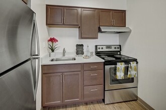 Century Plaza in Anchorage, AK - Building Photo - Building Photo