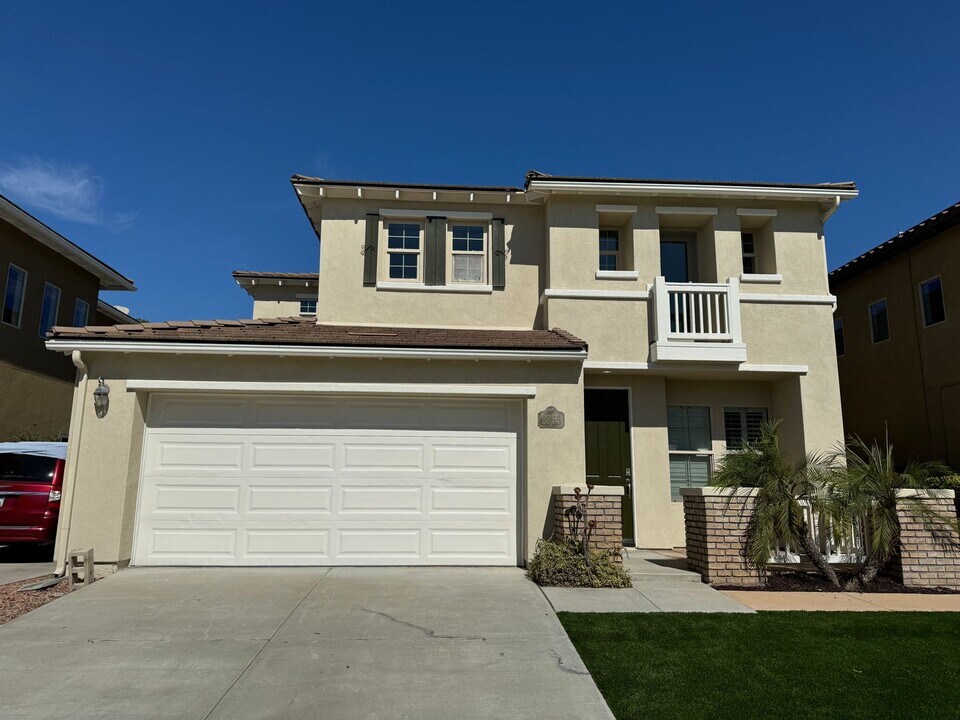 2365 Porch Swing St in Chula Vista, CA - Building Photo