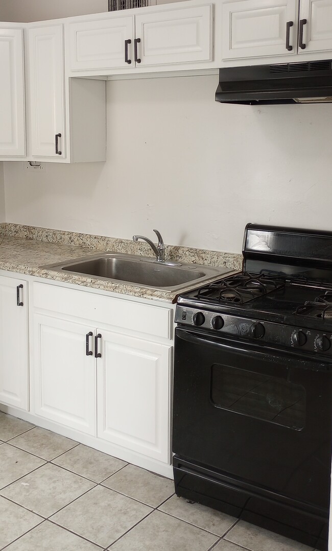 2201 N 22nd St, Unit A in Phoenix, AZ - Building Photo - Building Photo