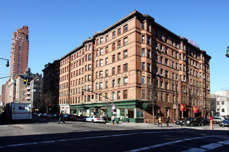 Endicott Apartments in New York, NY - Building Photo - Building Photo