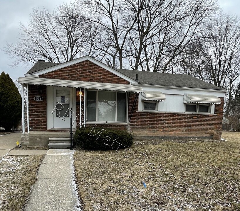 535 Longfellow in Inkster, MI - Building Photo