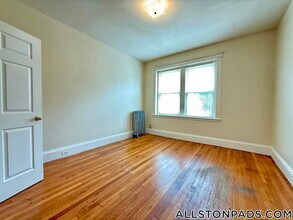 26 Park Vale Ave in Boston, MA - Building Photo - Building Photo