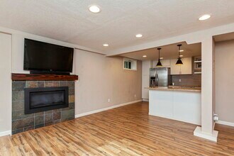 3384 SE Gladstone St, Unit B in Portland, OR - Building Photo - Building Photo