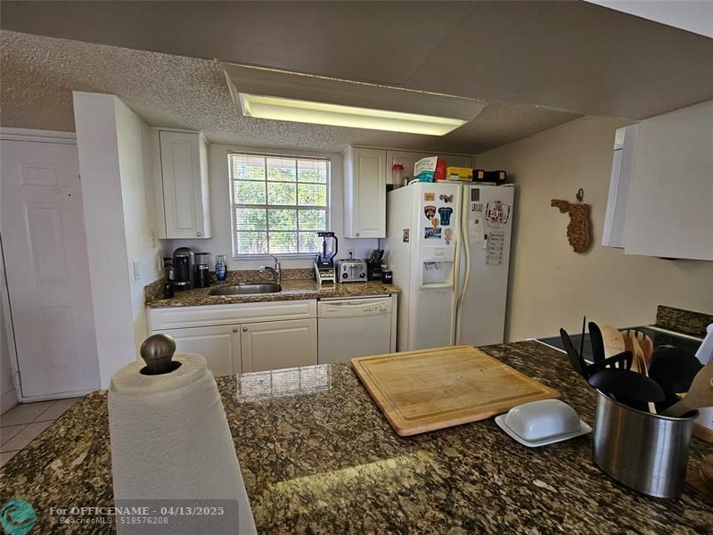 6355 La Costa Dr in Boca Raton, FL - Building Photo