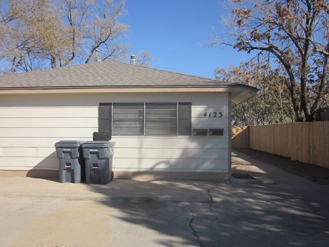 4123 S Washington St