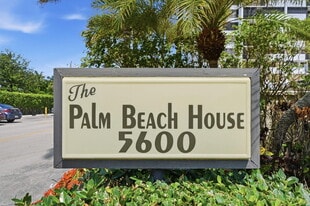 5600 N Flagler Dr in West Palm Beach, FL - Building Photo