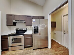 1757 Chandelier Cir E in Jacksonville, FL - Foto de edificio - Building Photo