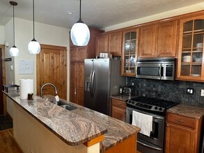 3057 Aspen Leaf Way in Steamboat Springs, CO - Foto de edificio - Building Photo