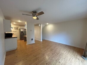 2254 Maplewood Dr S in Salem, OR - Building Photo - Building Photo