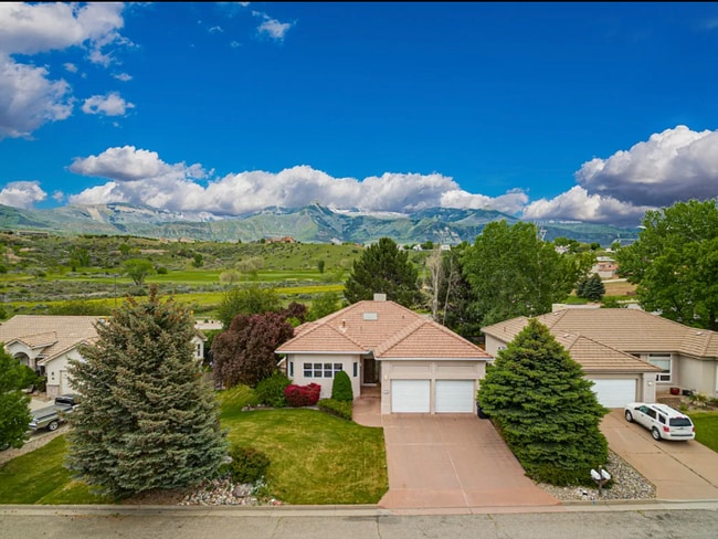 33 Ridge View Pl in Battlement Mesa, CO - Foto de edificio - Building Photo