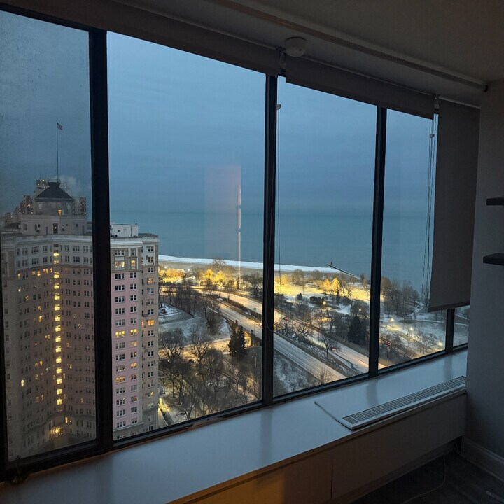 5455 N Sheridan Rd, Unit 2805 in Chicago, IL - Foto de edificio