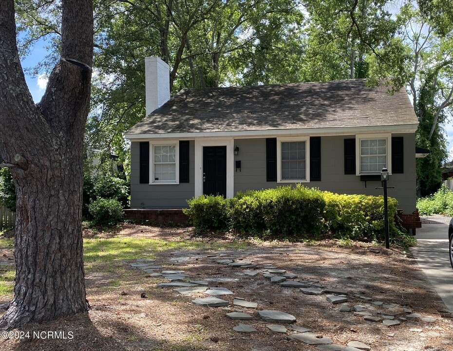 1004 Anderson St in Greenville, NC - Building Photo