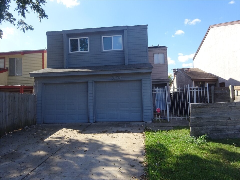 7834 Windward Passage St in Houston, TX - Building Photo