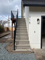 315 N 1st St in Central Point, OR - Building Photo