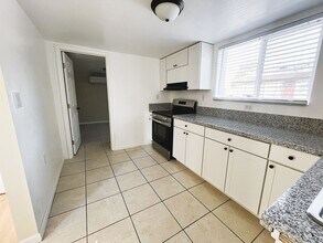 313 Washington Ave in Bakersfield, CA - Building Photo - Building Photo