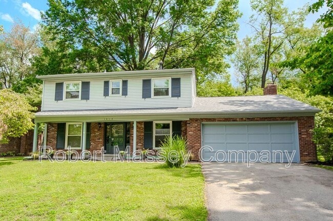 property at 1813 Crossgate Ln
