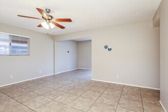 17240 N 15th Ave in Phoenix, AZ - Building Photo - Building Photo