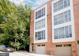 4513 Silverwood St in Philadelphia, PA - Foto de edificio - Building Photo