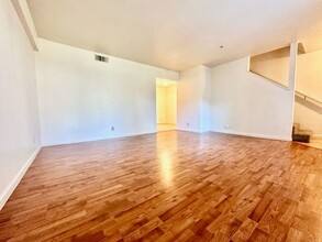 9 Lanterns in Chico, CA - Building Photo - Interior Photo