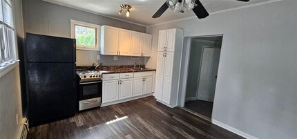21 Simon Ave in Centereach, NY - Building Photo - Building Photo