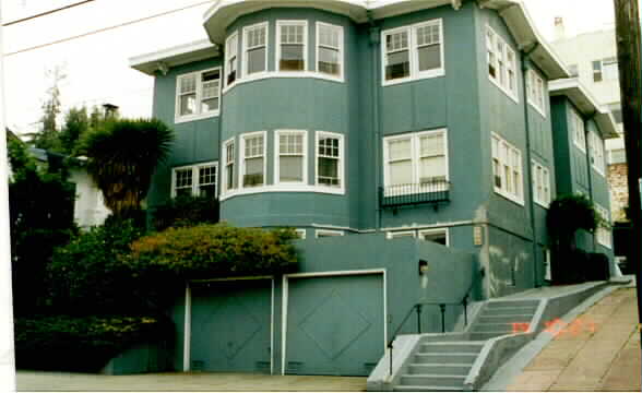 734 Walker Ave in Oakland, CA - Building Photo - Building Photo