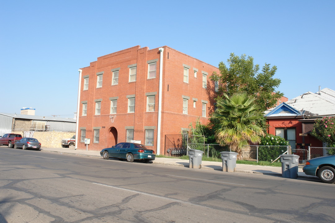 1015 Myrtle Ave in El Paso, TX - Building Photo