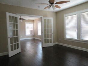 12 Greenwood St in Houston, TX - Foto de edificio - Building Photo