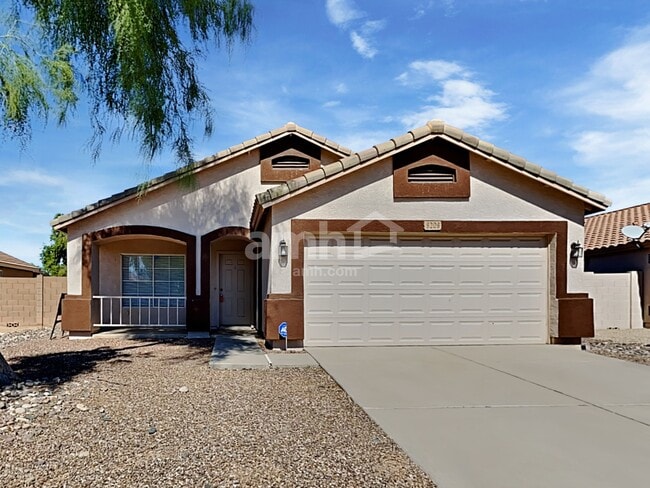 property at 8208 W Apache St