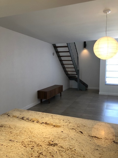 449 Swallow Dr, Unit 17 in Miami Springs, FL - Building Photo - Building Photo