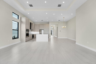 13060 Feathering Wy in Palm Beach Gardens, FL - Building Photo - Building Photo