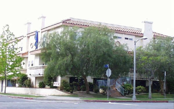 5302 W 93rd St in Los Angeles, CA - Foto de edificio