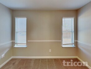 121 Pristine Dr in Locust Grove, GA - Building Photo - Building Photo