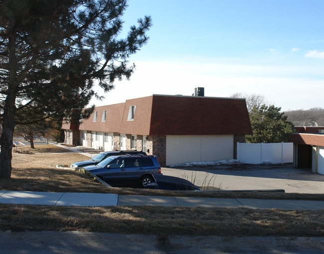 Monarch Grove in Papillion, NE - Foto de edificio - Building Photo