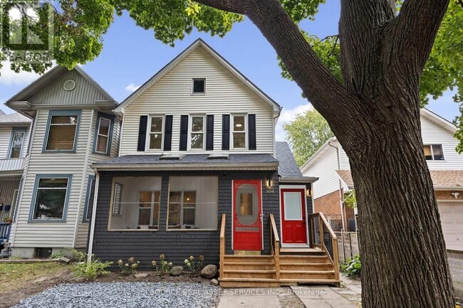 property at 304 Lincoln Rd