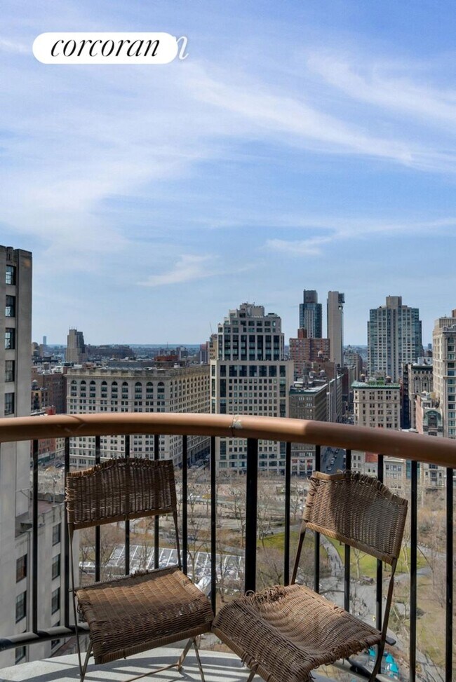 45 E 25th St in New York, NY - Building Photo - Building Photo