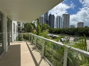 230 174th St in Sunny Isles Beach, FL - Building Photo - Building Photo
