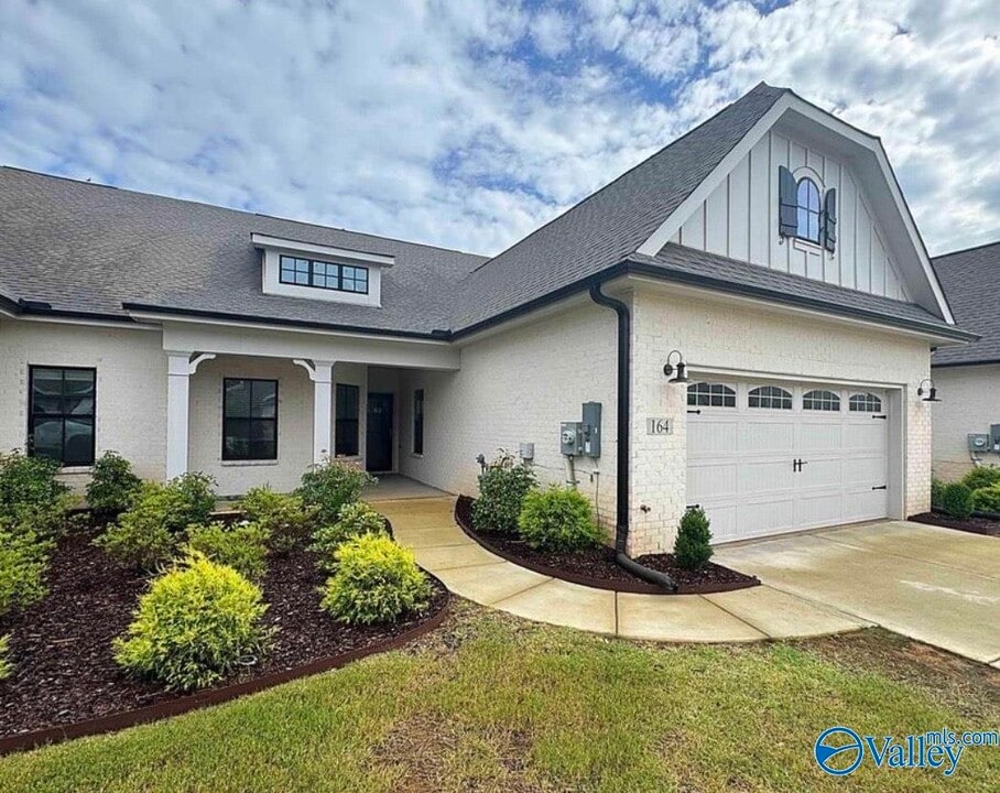 164 Rugby Dr in Madison, AL - Building Photo