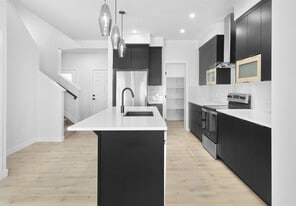 3028-3169 169 St SW in Edmonton, AB - Building Photo