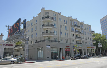 Wilshire Borgata in Los Angeles, CA - Building Photo - Building Photo