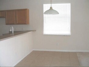 9813 Secret Cove Ln in Orlando, FL - Building Photo - Building Photo