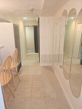 299 Crescent Ave in Revere, MA - Foto de edificio - Building Photo