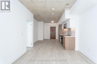 45-745 Baseball Pl in Toronto, ON - Building Photo - Building Photo