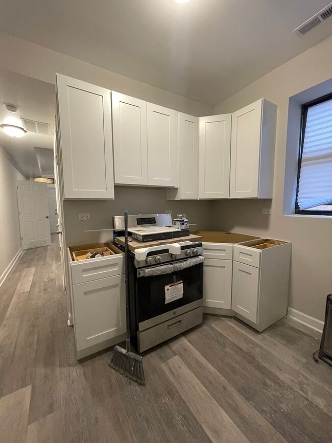 3245 W 23rd St in Chicago, IL - Building Photo - Building Photo