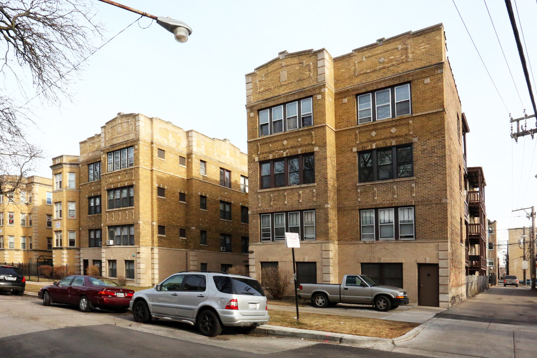 4815 N Springfield in Chicago, IL - Building Photo