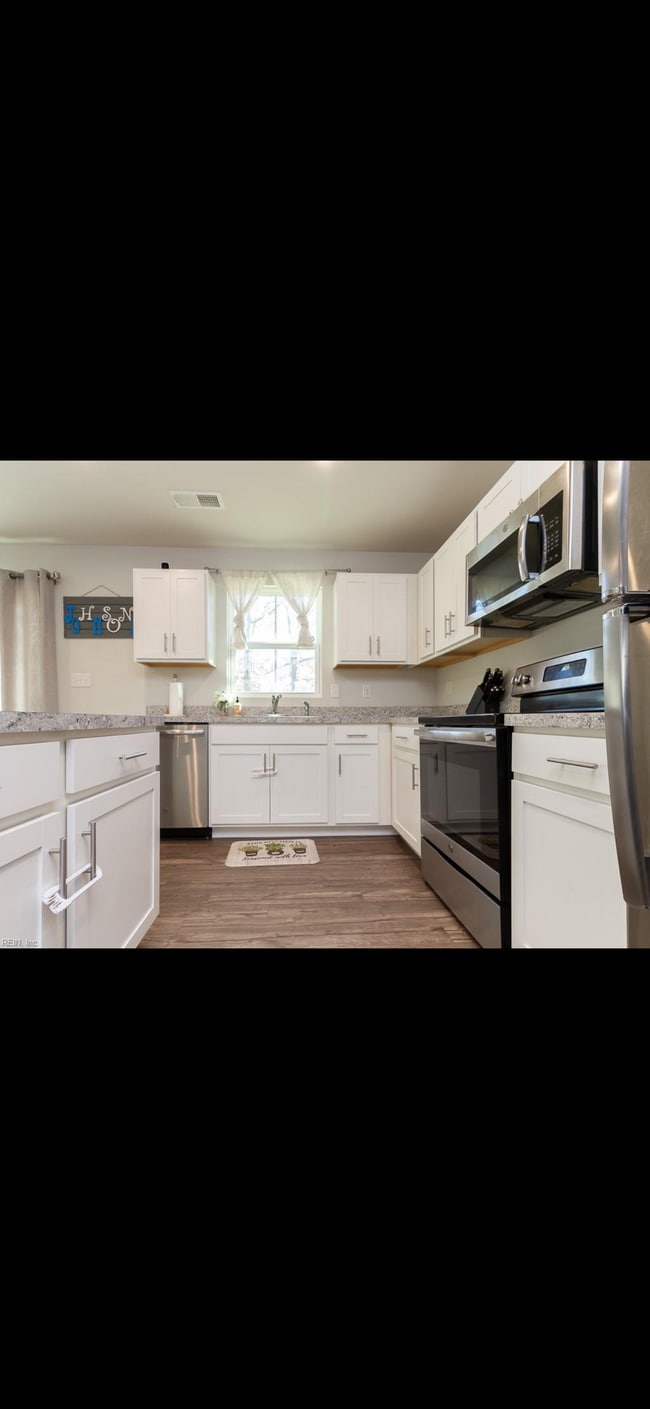 property at 1203 Lakeview Cove