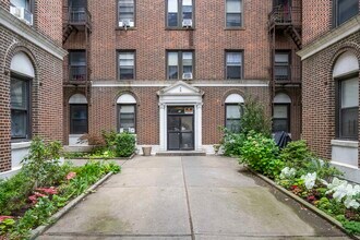 33 Central Ave in Staten Island, NY - Building Photo - Building Photo
